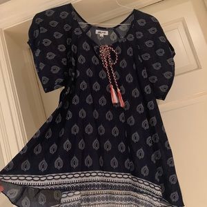 Blue Blouse with white feathers, short sleeve